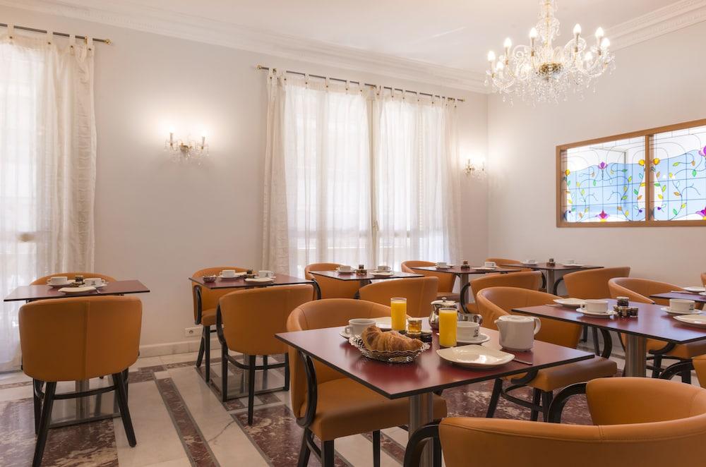 Little Palace Nice Bagian luar foto